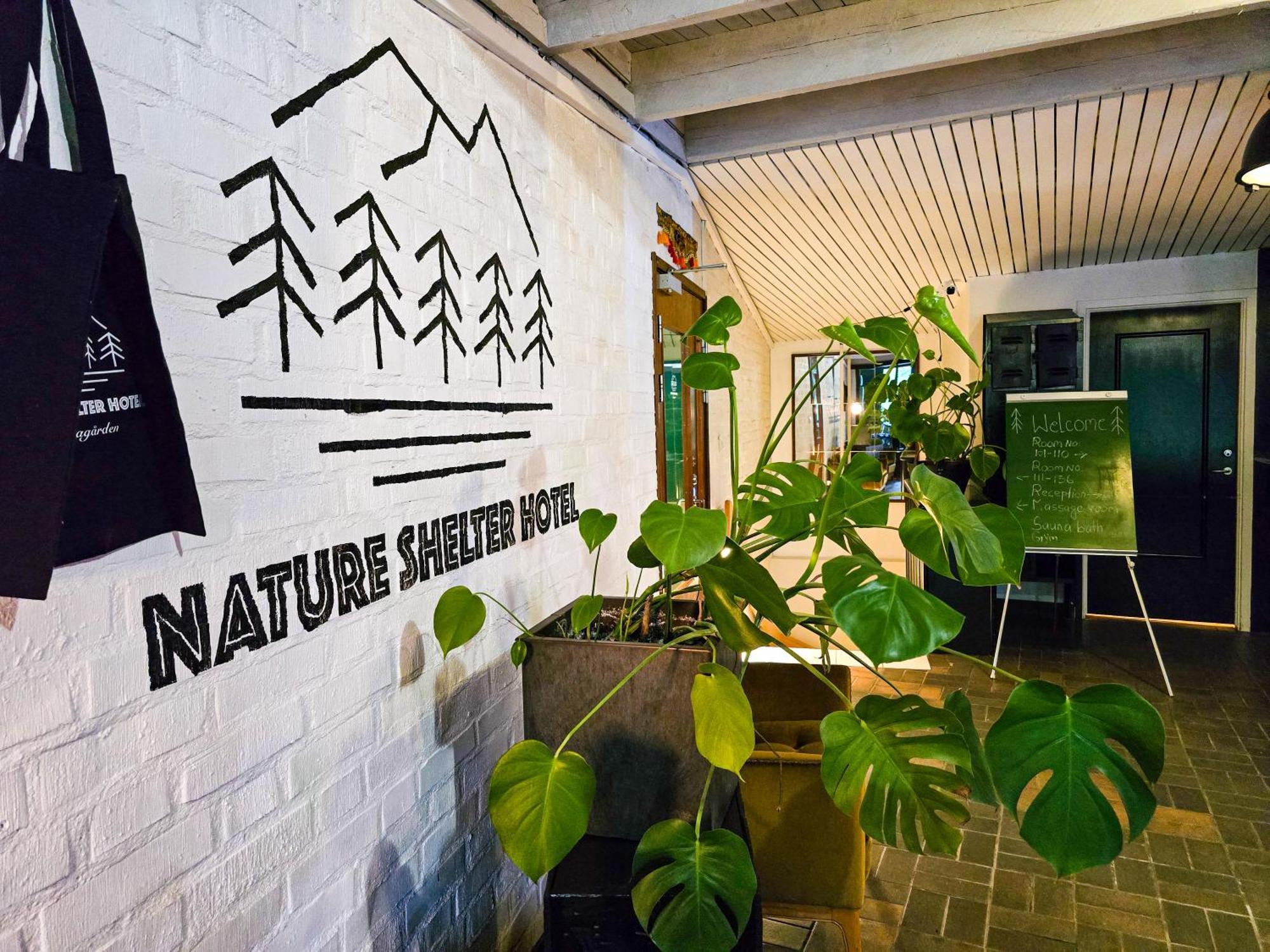 Nature Shelter Hotel Åsljunga Exterior foto
